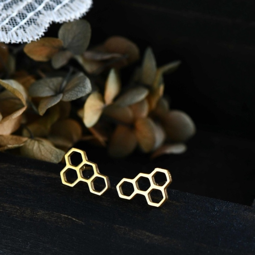 NEW Dainty Hexagon Honeycomb stud Earrings Gold - Boutique